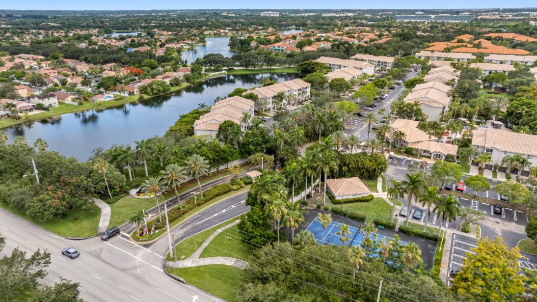 FCP Expands Florida Footprint with Acquisition of 400-Unit Arium Sunrise in Partnership with BMC Investments and The RMR Group